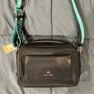 Michael Kors jet set charm crossbody bag